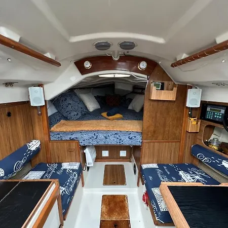 ספינת מלון Nuit Insolite Sur Un Bateau Au Havre