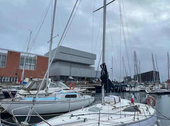 Nuit Insolite Sur Un Bateau Au Havre * 勒阿弗尔